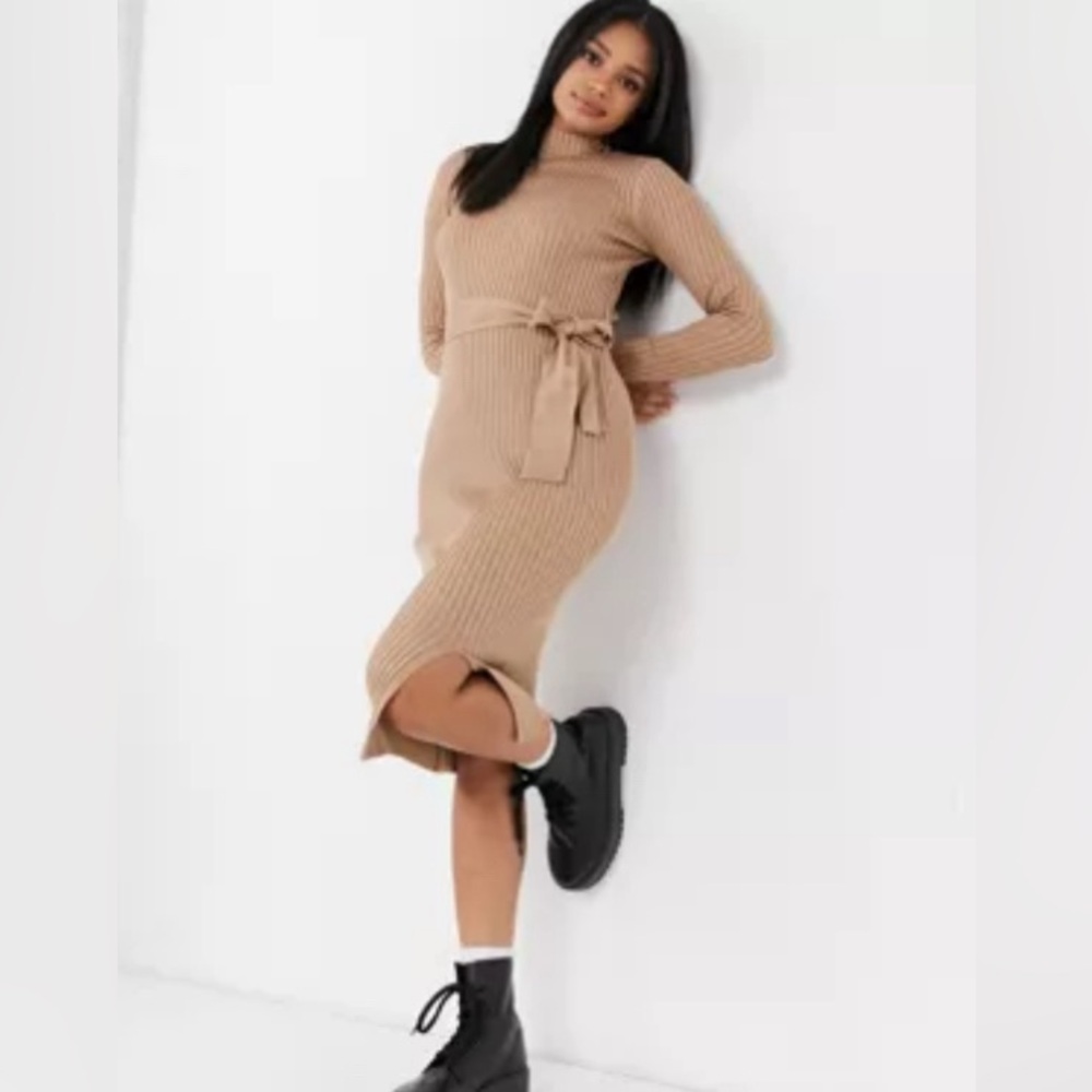 Ribbed maxi sweater dress